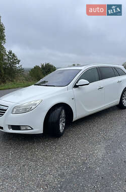Универсал Opel Insignia 2011 в 