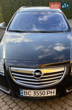 Універсал Opel Insignia 2010 в 