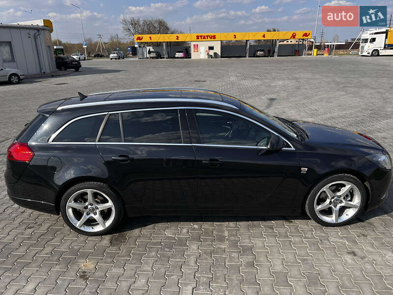 Універсал Opel Insignia 2012 в Луцьку