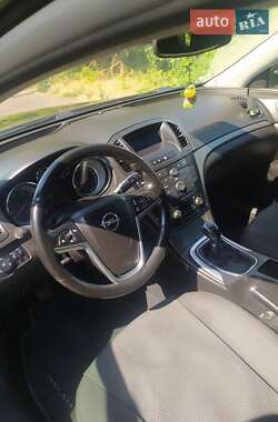 Універсал Opel Insignia 2011 в 
