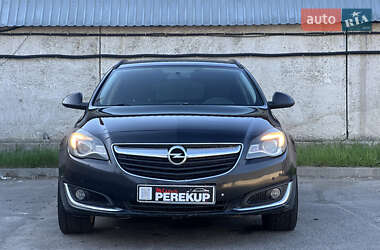 Универсал Opel Insignia 2015 в 