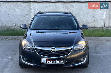 Универсал Opel Insignia 2015 в 