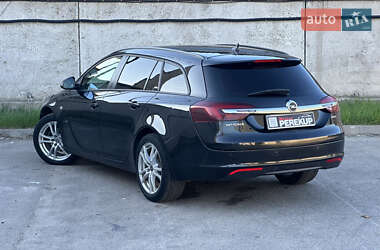 Универсал Opel Insignia 2015 в 