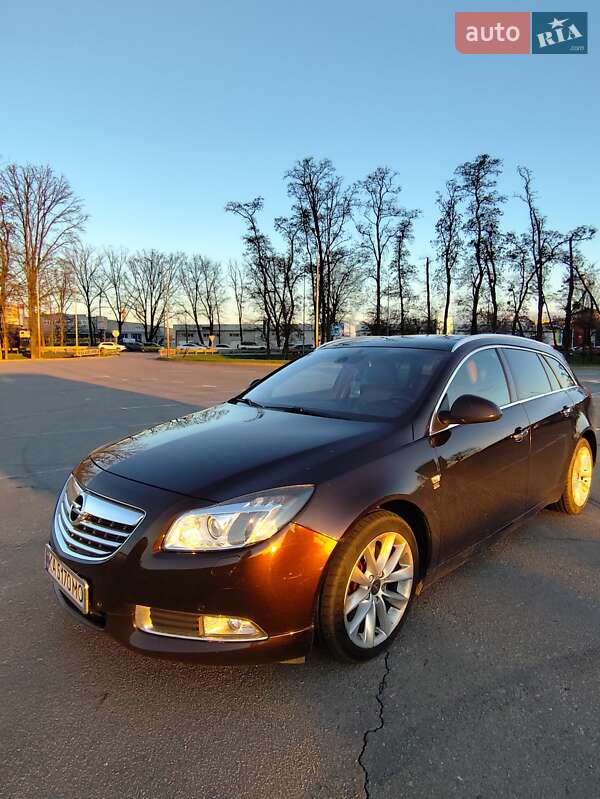 Opel Insignia 2011
