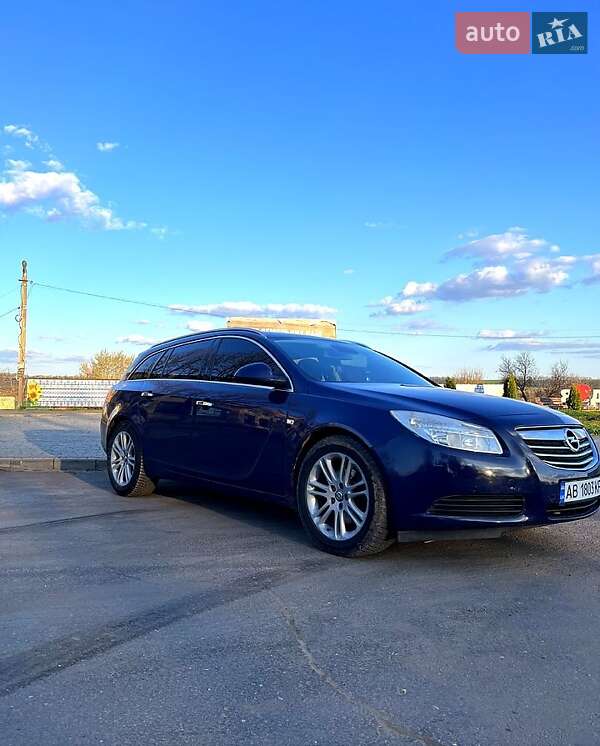 Универсал Opel Insignia 2009 в 