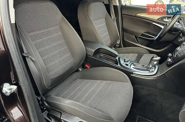 Универсал Opel Insignia 2012 в 