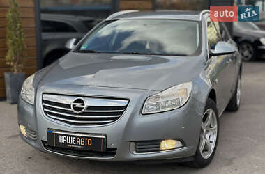 Универсал Opel Insignia 2010 в 