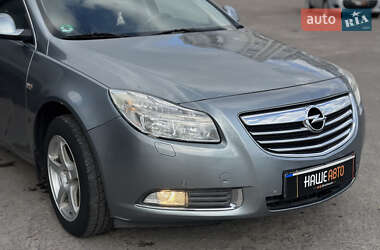 Универсал Opel Insignia 2010 в 