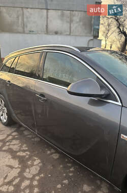 Универсал Opel Insignia 2011 в 