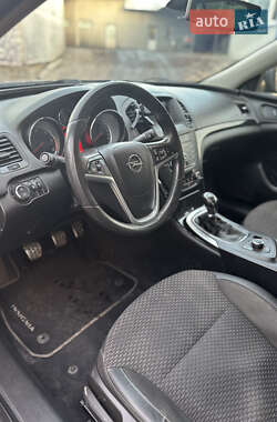 Универсал Opel Insignia 2011 в 