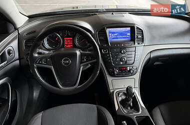 Універсал Opel Insignia 2012 в 