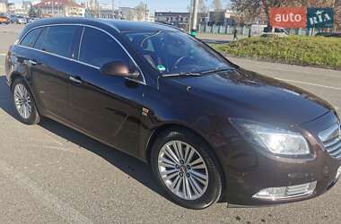 Универсал Opel Insignia 2012 в 
