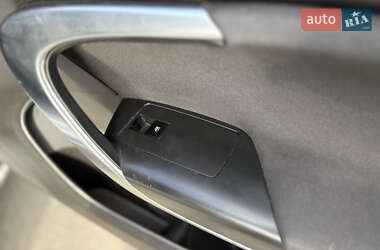 Универсал Opel Insignia 2011 в 