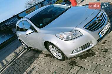 Универсал Opel Insignia 2012 в 
