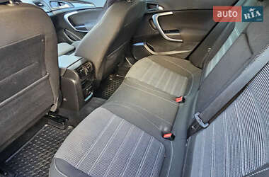 Седан Opel Insignia 2015 в 