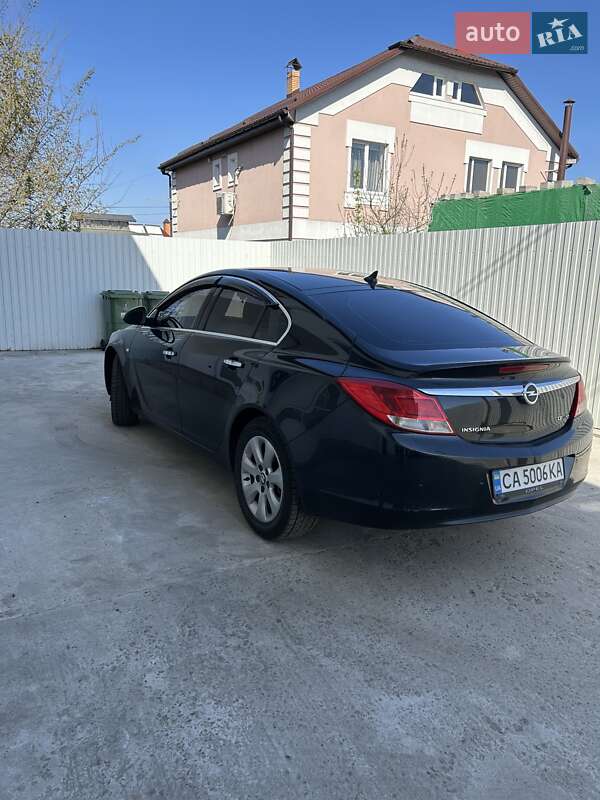 Лифтбек Opel Insignia 2010 в Черкассах