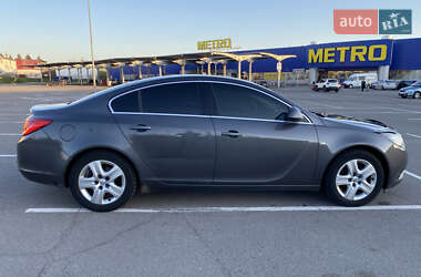Седан Opel Insignia 2009 в 