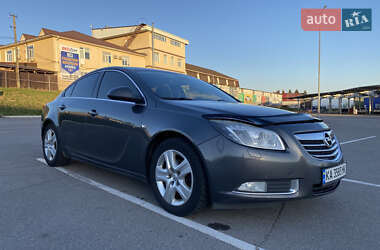 Седан Opel Insignia 2009 в 