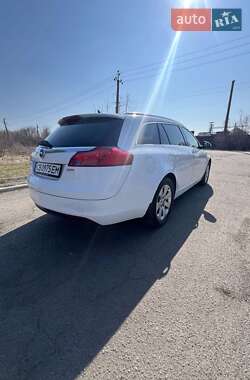 Универсал Opel Insignia 2011 в 