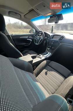Универсал Opel Insignia 2011 в 