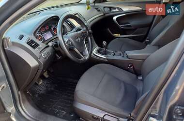 Универсал Opel Insignia 2016 в 