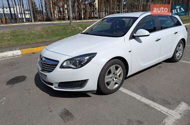 Универсал Opel Insignia 2014 в 