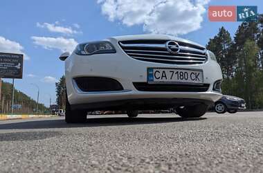 Универсал Opel Insignia 2014 в 