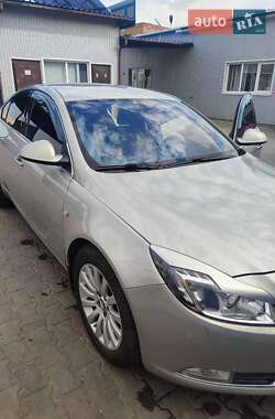 Седан Opel Insignia 2010 в 