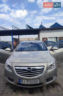 Седан Opel Insignia 2010 в 