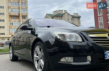 Универсал Opel Insignia 2010 в 