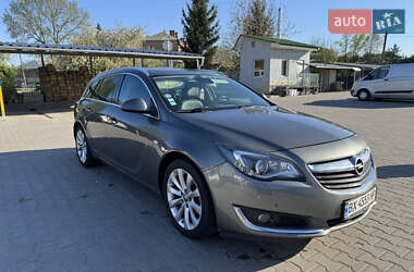 Универсал Opel Insignia 2017 в 