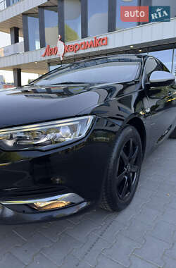 Лифтбек Opel Insignia 2018 в 