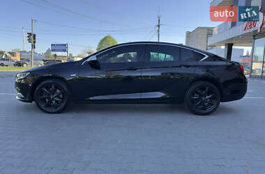 Лифтбек Opel Insignia 2018 в 