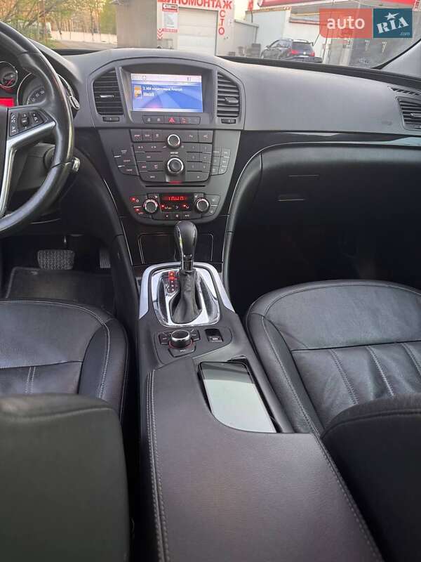 Універсал Opel Insignia 2013 в Старокостянтинові