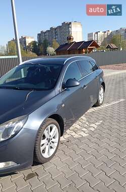 Универсал Opel Insignia 2009 в 