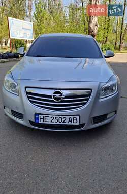 Седан Opel Insignia 2011 в 