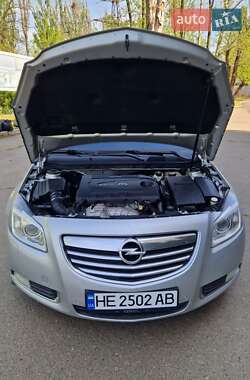 Седан Opel Insignia 2011 в 