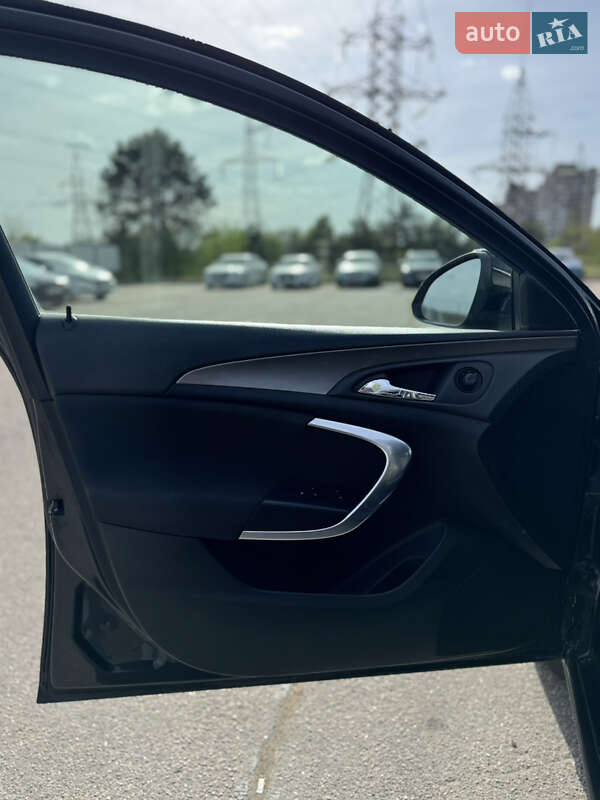 Универсал Opel Insignia 2009 в Запорожье