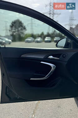 Универсал Opel Insignia 2009 в 