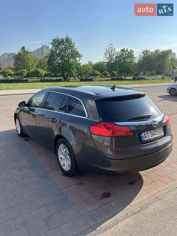 Универсал Opel Insignia 2013 в Ивано-Франковске