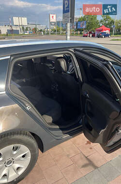 Універсал Opel Insignia 2013 в 