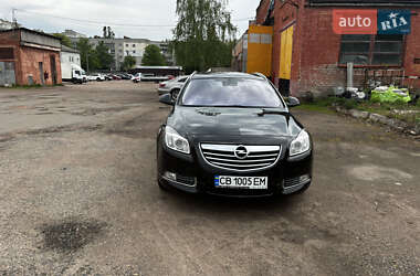 Универсал Opel Insignia 2010 в 