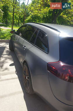 Универсал Opel Insignia 2011 в 