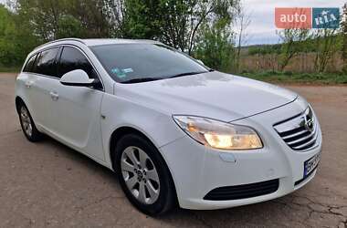 Универсал Opel Insignia 2010 в 