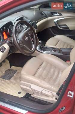 Лифтбек Opel Insignia 2010 в 