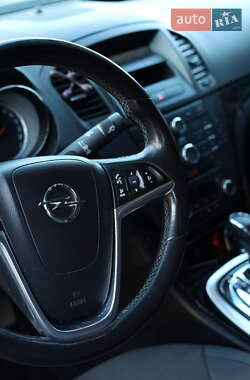 Седан Opel Insignia 2009 в 