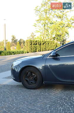 Седан Opel Insignia 2009 в 