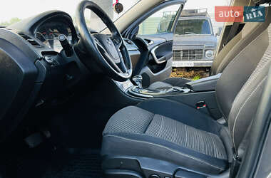 Универсал Opel Insignia 2013 в 