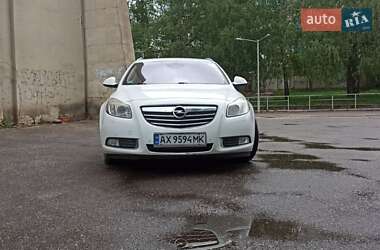 Универсал Opel Insignia 2010 в 