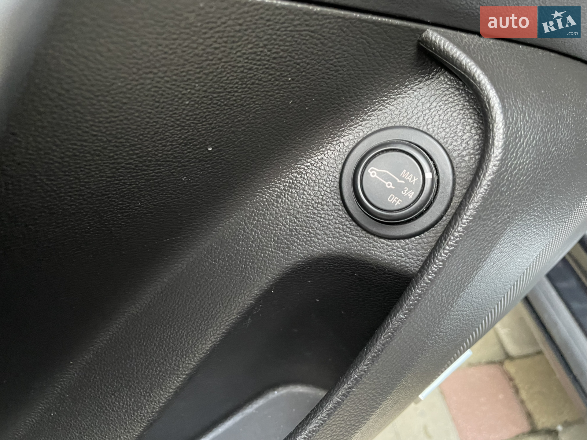 2010 Opel Insignia - мініатюра 13